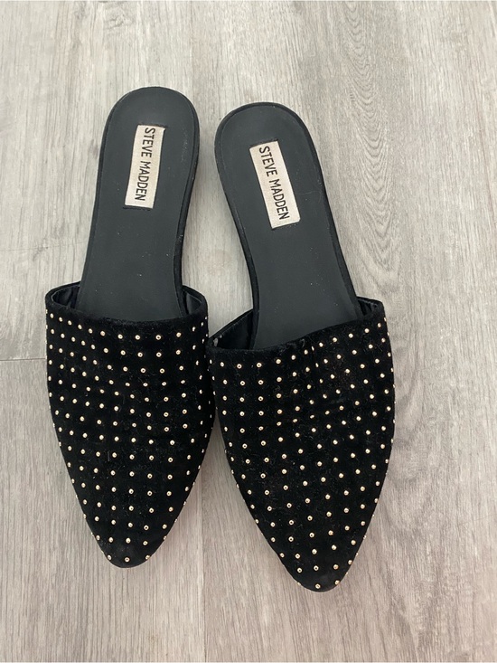 Steve Madden Shoes - Steve Madden Trace Black leather studded mule flat size 9